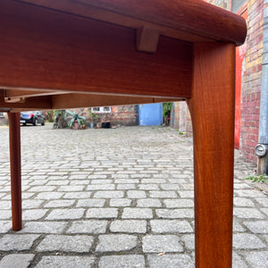 Ausziebarer Esstisch Teak von Henning Kjearnulf