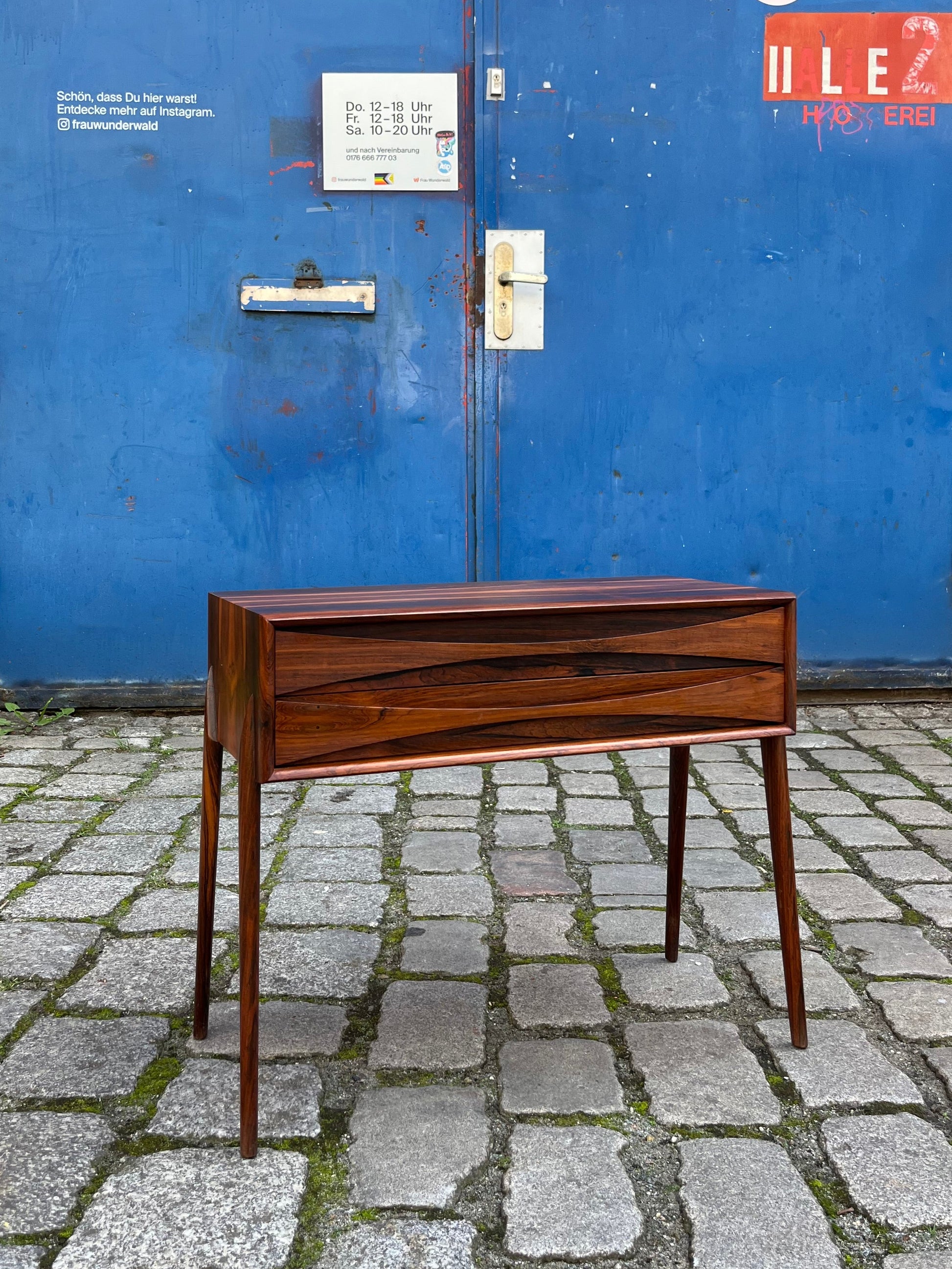 Beistelltisch Modell 6835  Palisander von Rimbert Sandholt für Glas & Trä