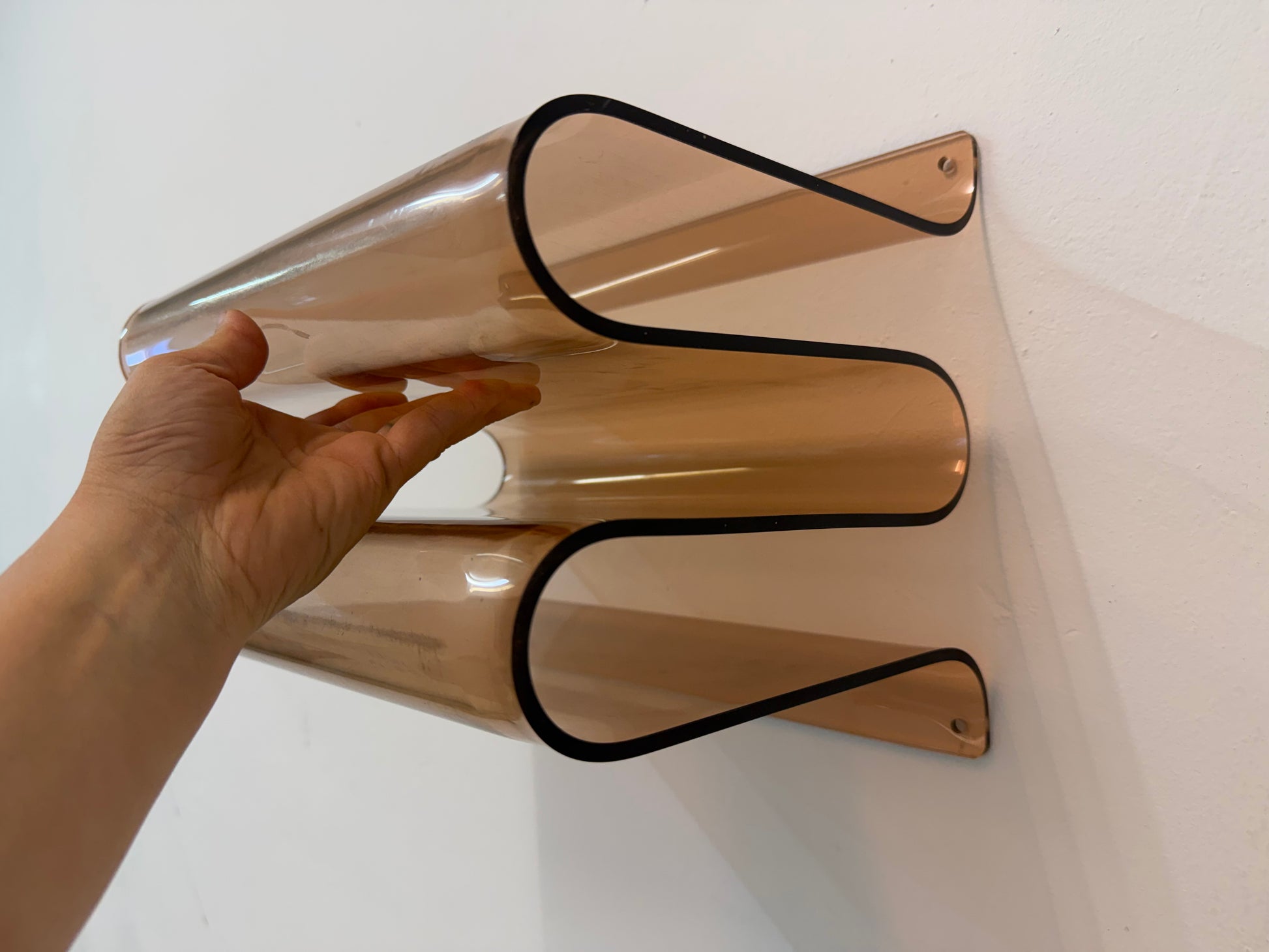Zeitschriftenständer hellbraun Plexiglas