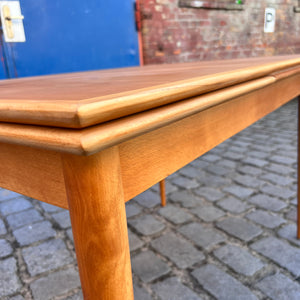 Ausziehbarer Esstisch Buche von Alma Tische