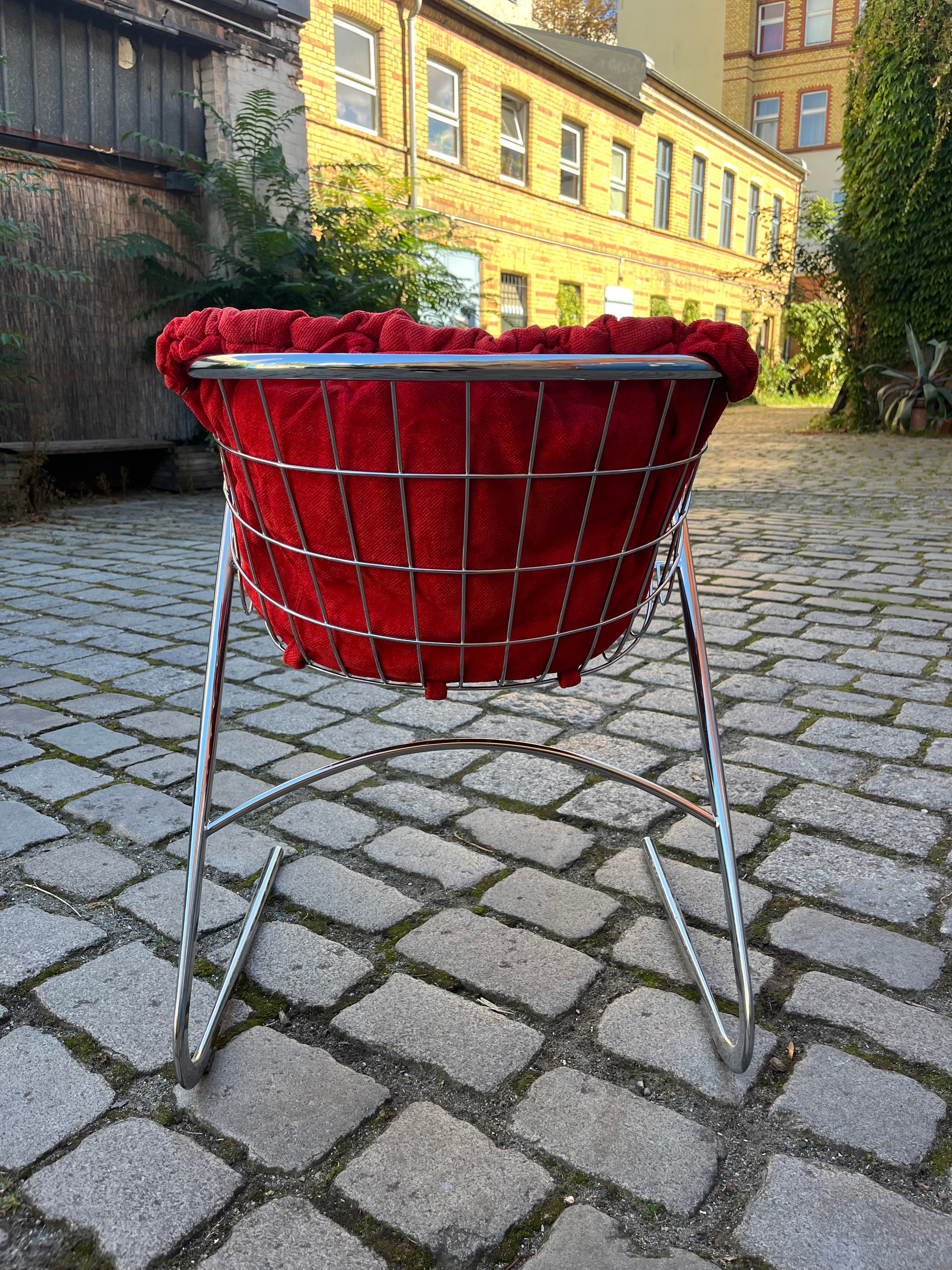 Freischwinger Chrom mit Samtkissen von Gastone Rinaldi
