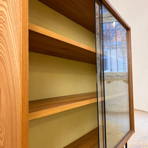 Vitrine / Bücherregal mit Glastüren Typ 605 auf Hairpinlegs von Herbert Eilenberg für Hellerau