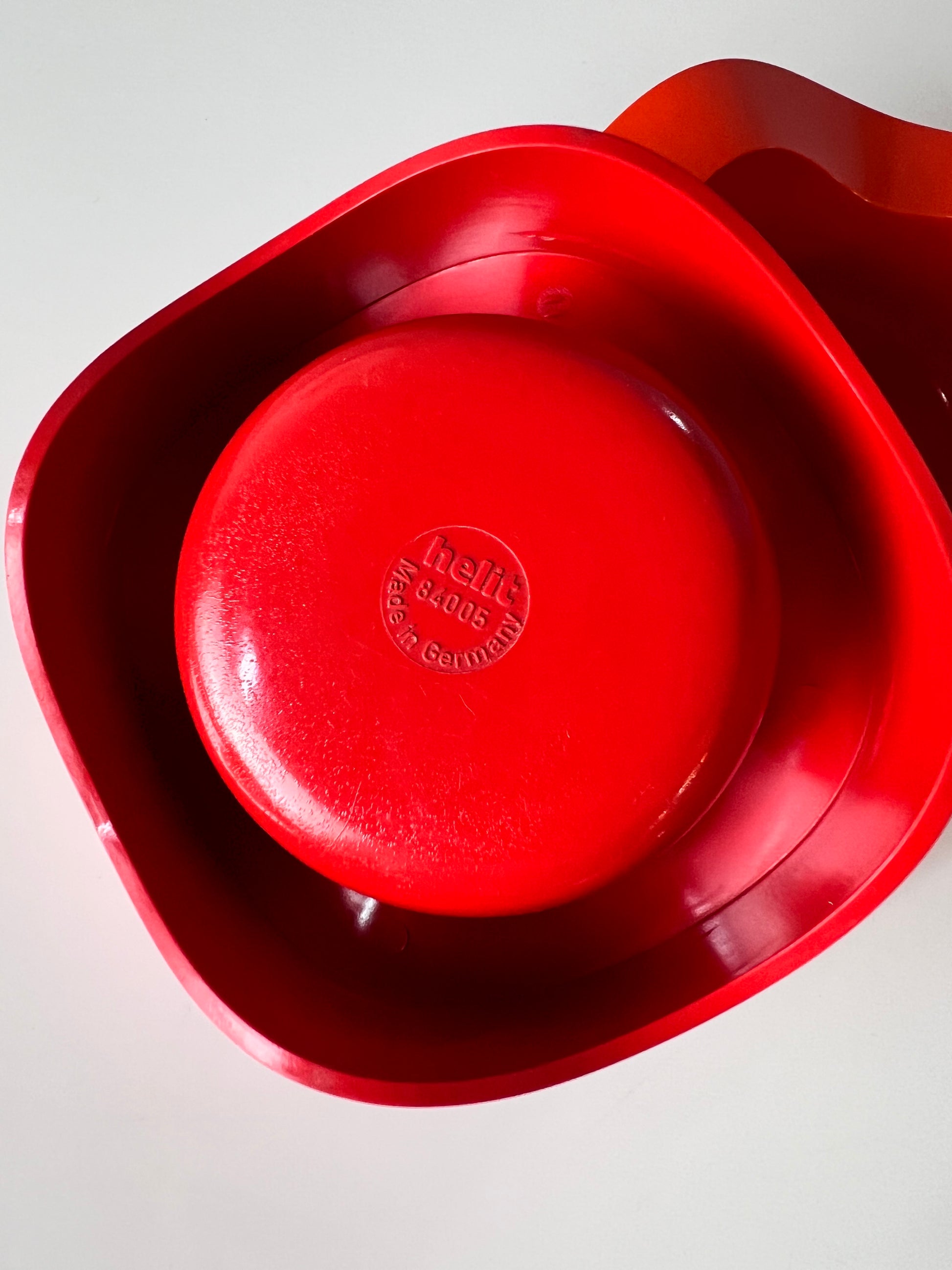 Set: 2 Aschenbecher orange rot von Walter Zeischegg für Helit