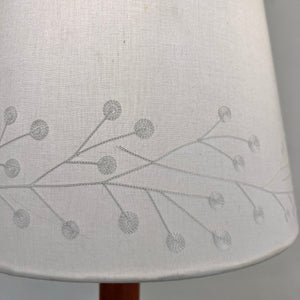 Stehlampe Teak mit verziertem Stoffschirm aus Dänemark