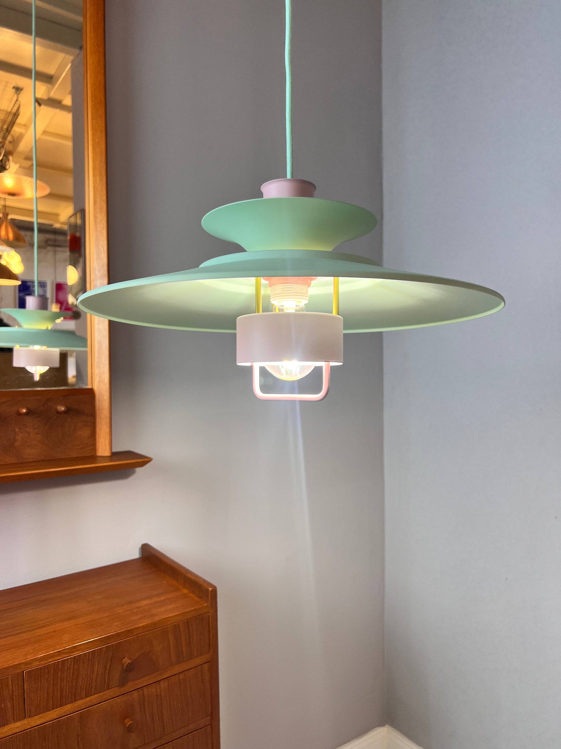 Lamellenlampe neu lackiert mint rosa