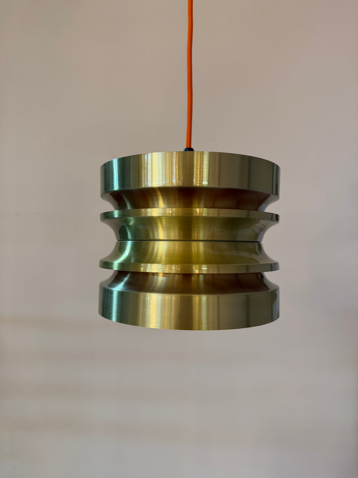 Hängelampe gold orange von Carl Thore