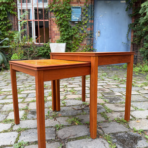 Set: 2 Satztische Teak & gelbe Fliesen aus Dänemark