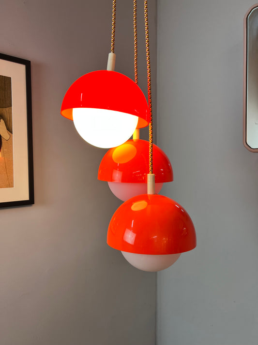 Hängelampe rot weiß Opalglas Kunststoff