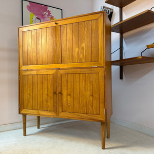 Barschrank Eiche von Rud Thygesen & Johnny Sørensen für HG Furniture