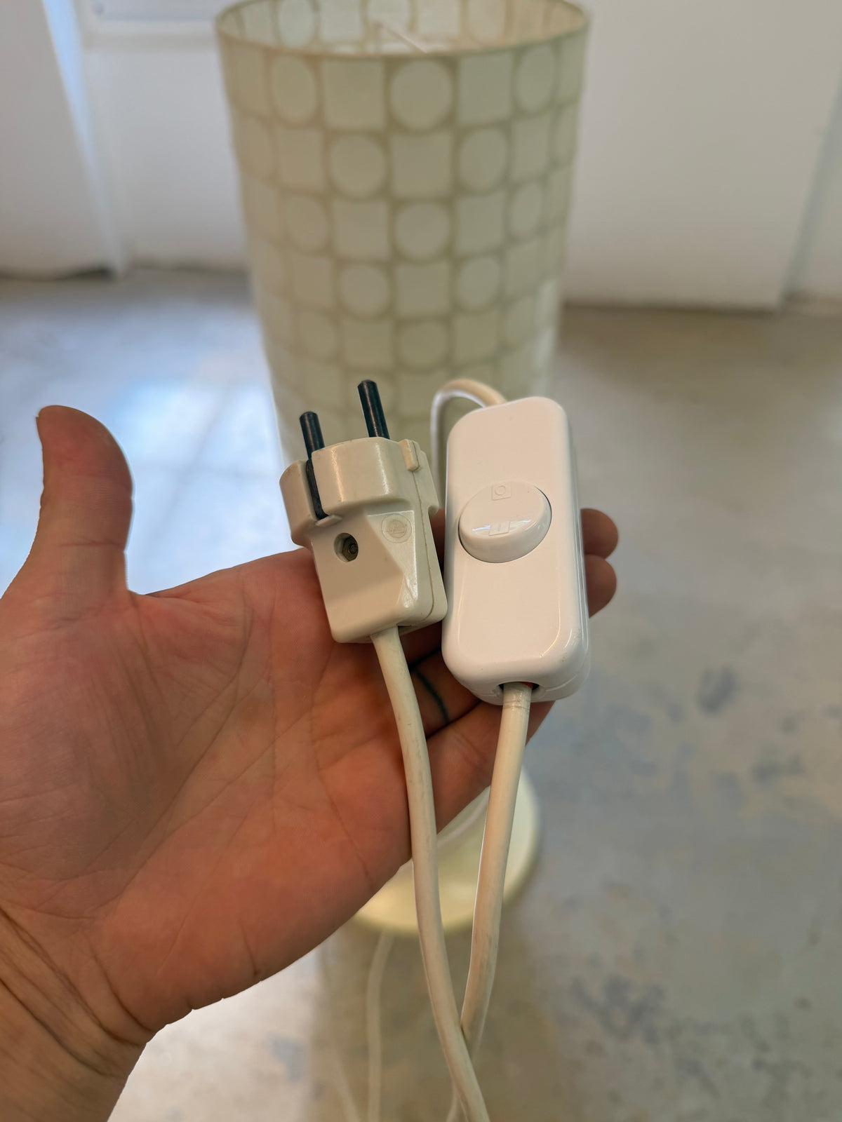 Cocoon-Stehlampe von Goldkant Leuchten
