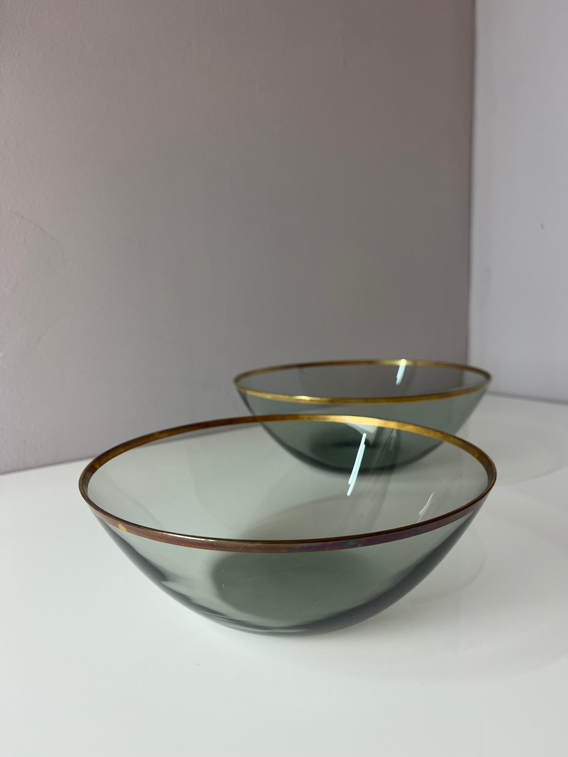 Set: 2 Schüsseln Rauchglas mit Goldrand