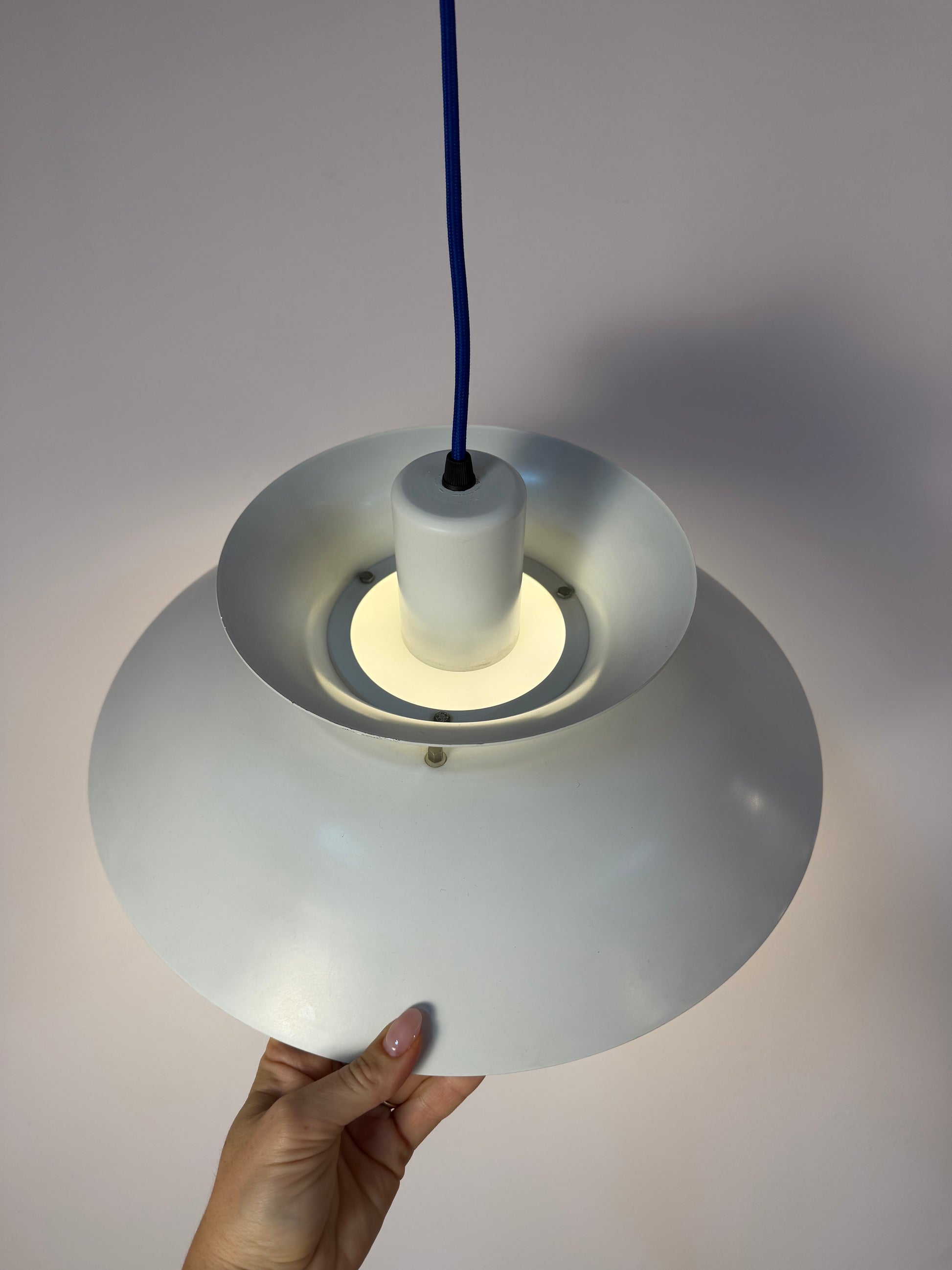 Lamellenlampe weiß aus Dänemark