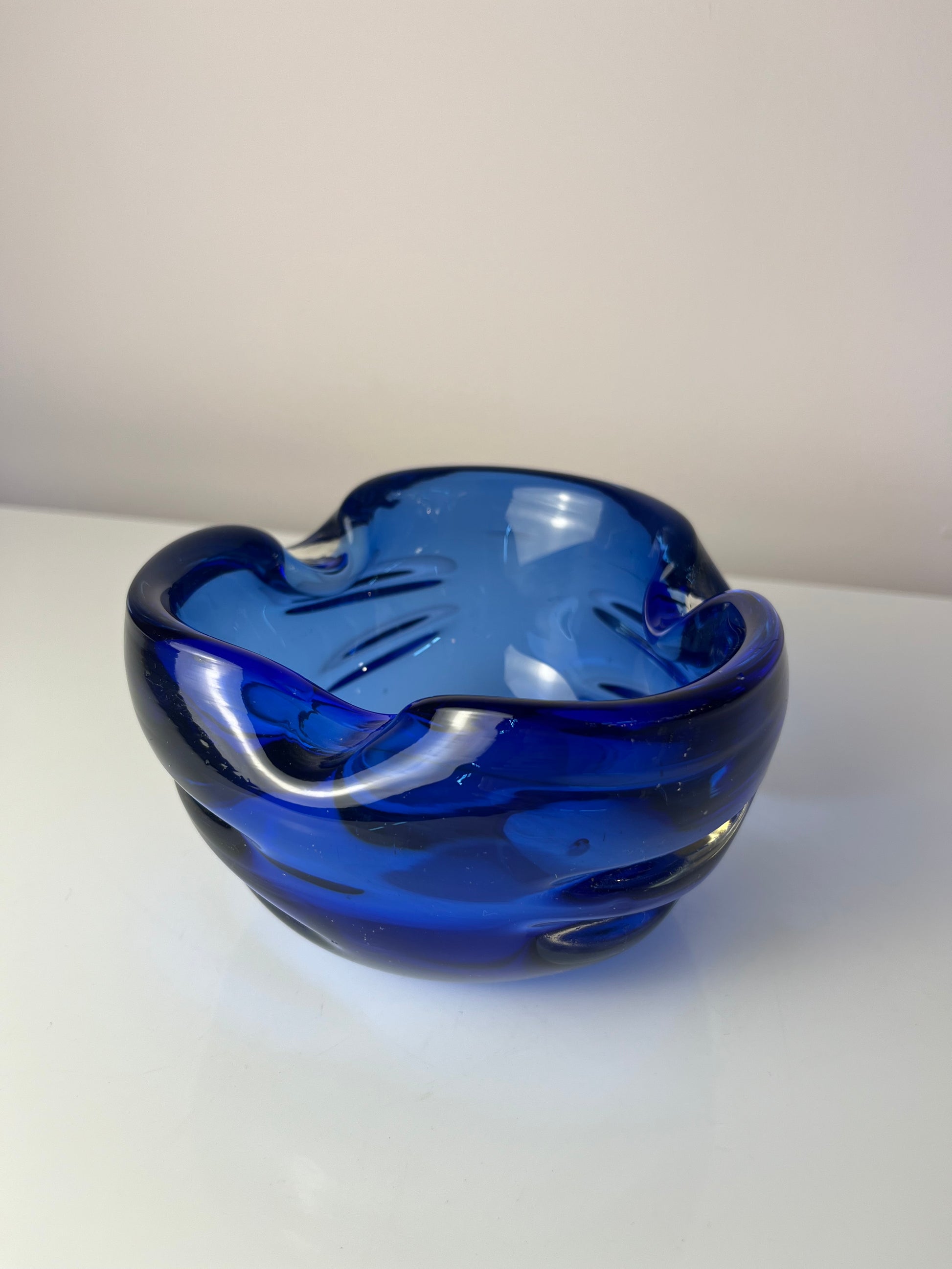 Aschenbecher blau Glas