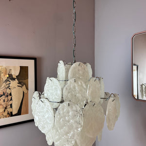 Kronleuchter weiß silber mit Arylglasplatten