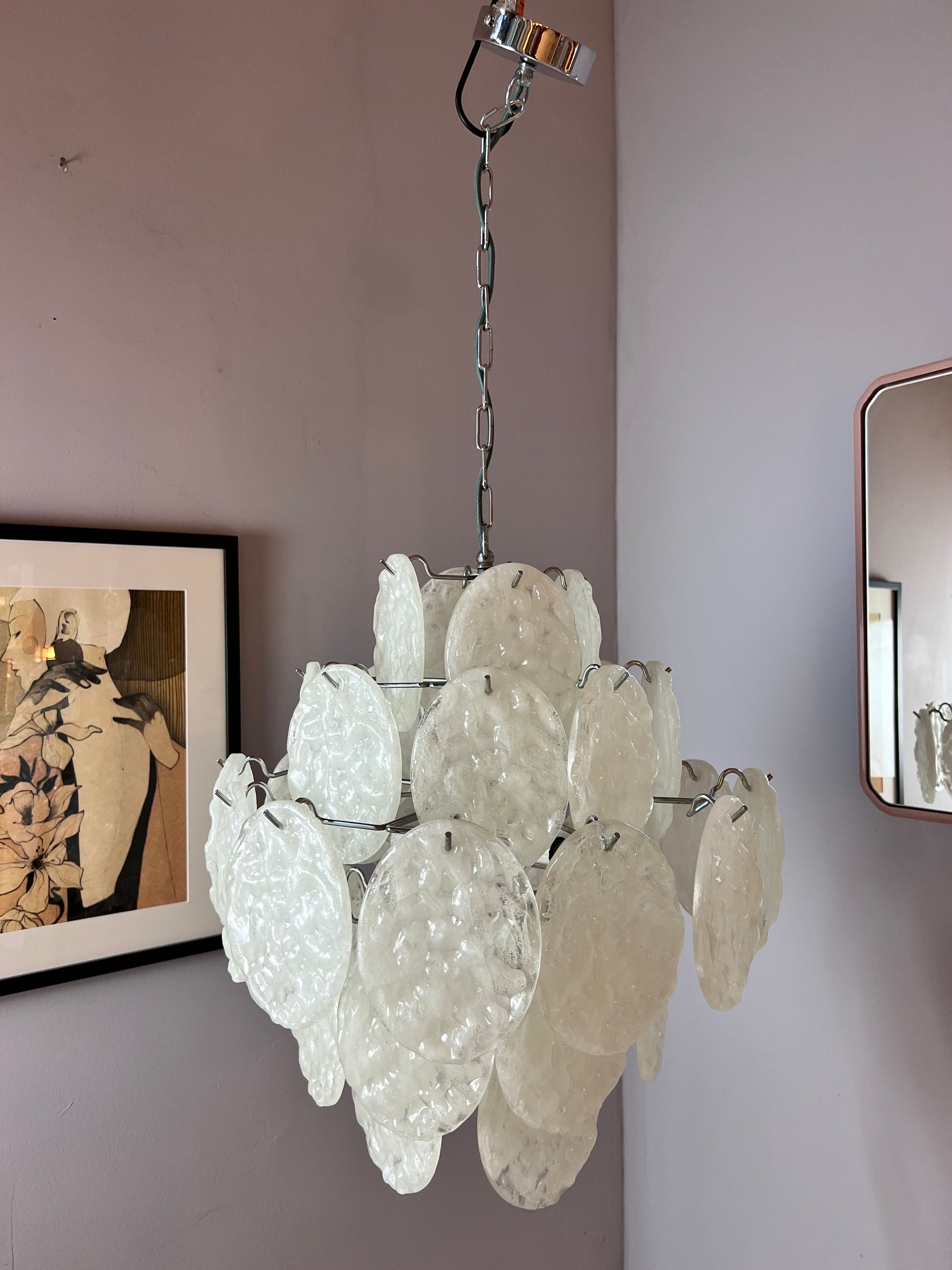 Kronleuchter weiß silber mit Arylglasplatten