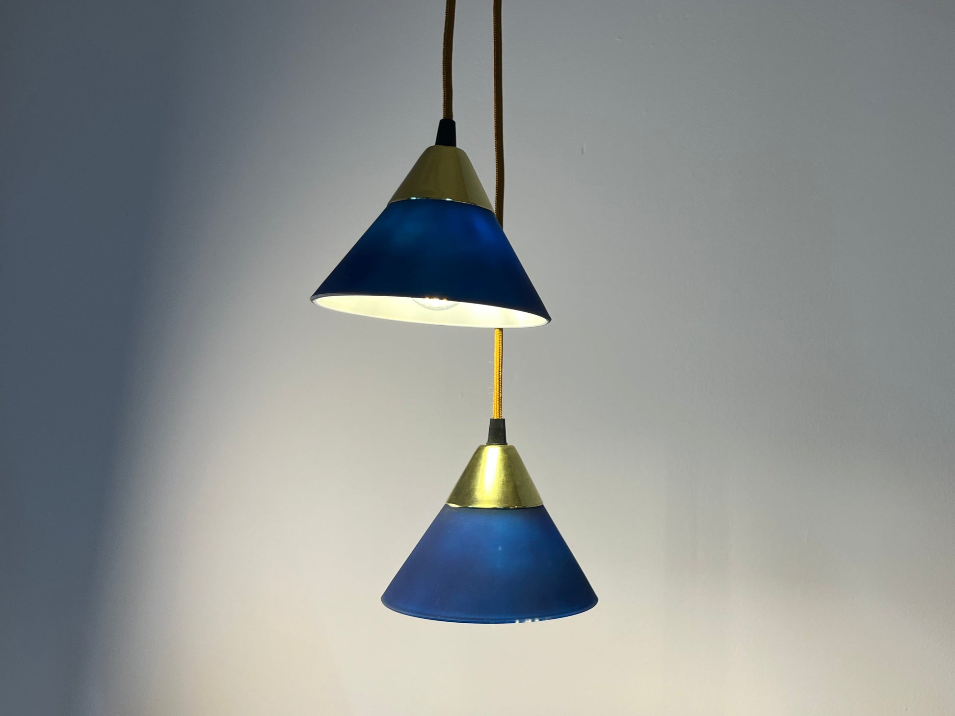 Set: 2x Hängelampe blau Glas Messing
