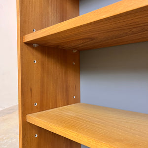 Regal auf Hairpinlegs von Hellerau