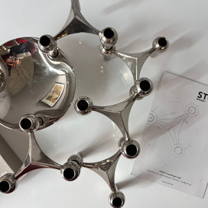 Set: 5 Kerzenständer und 1 Schale mit 3 Packungen Kerzen von Stoff & Nagel