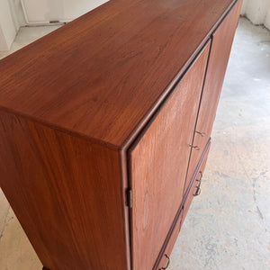 Büroschrank Teak mit Schloss aus Dänemark