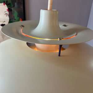 Lamellenlampe PH5 weiß von Poul Henningsen für Louis Poulsen