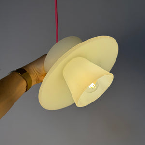 Lamellenlampe Milchglas aus Dänemark