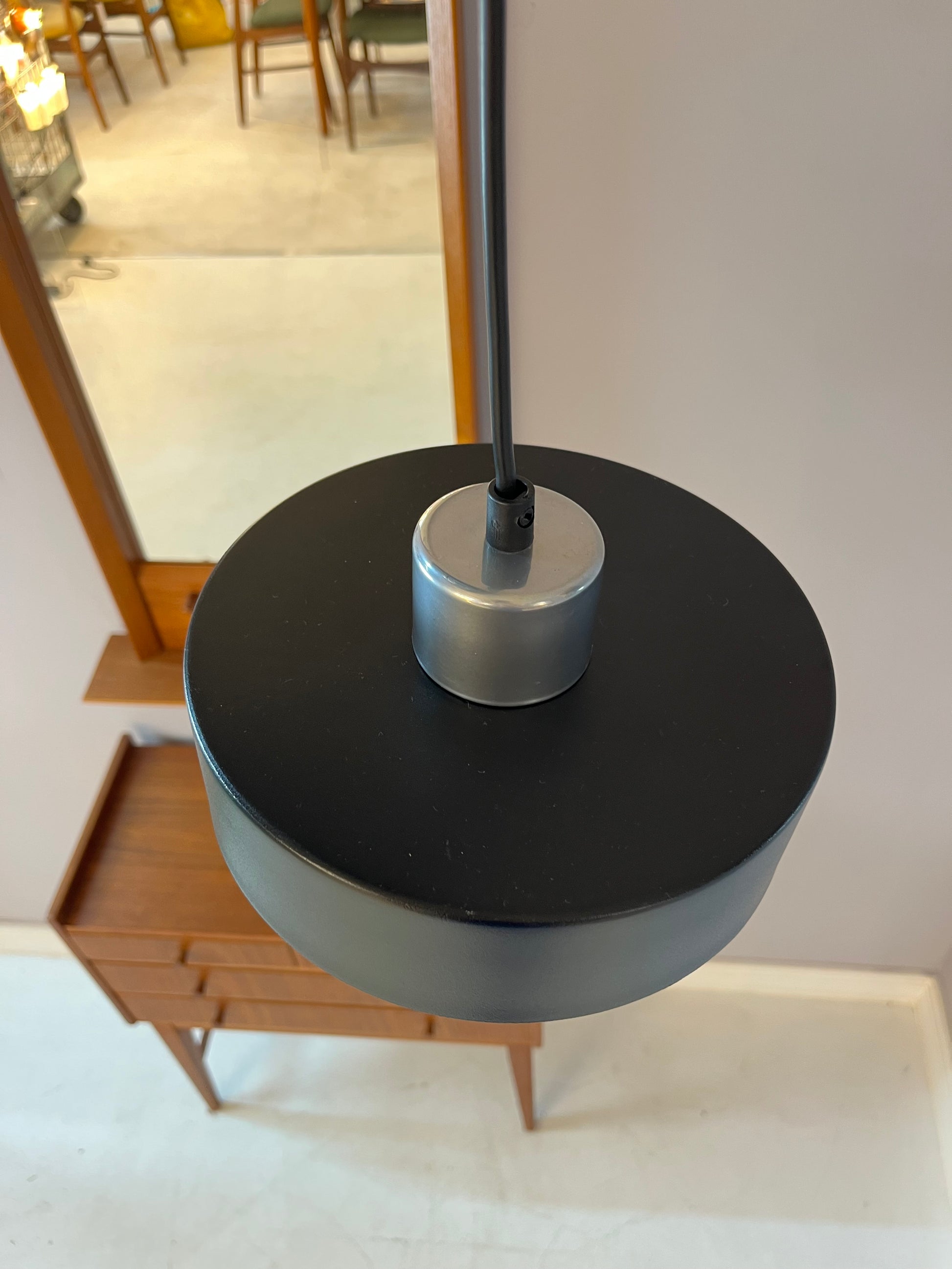 Hängelampe schwarz Chrom mit Gitter