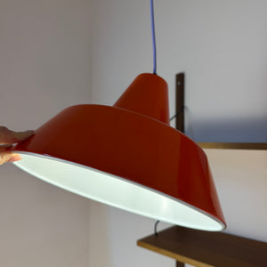 Industrielampe orangerot Emaille von Louis Poulsen