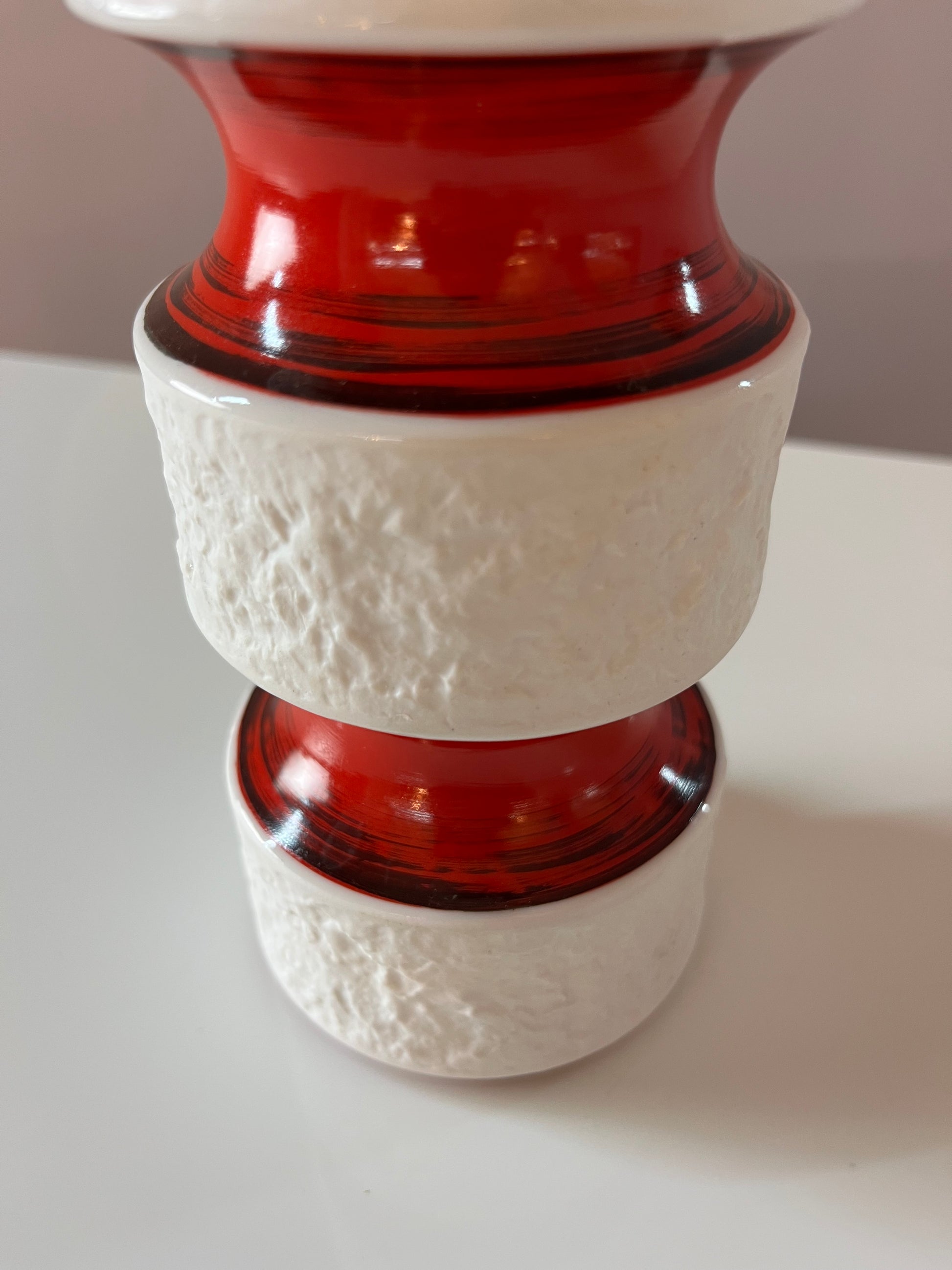 Vase 635/2 rot schwarz von Royal Porzellan Bavaria KPM