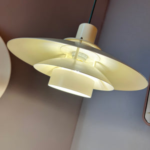 Lamellenlampe Dänemark cremeweiss