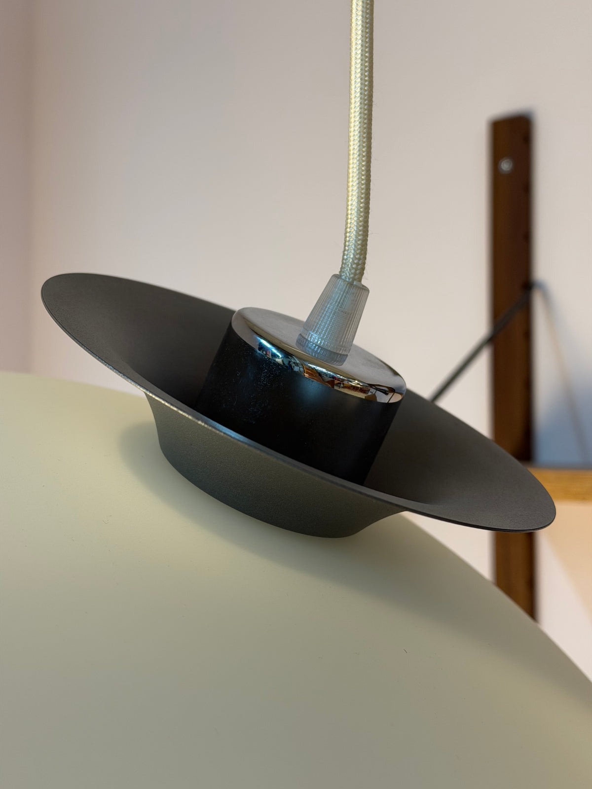 Lamellenlampe Typ T1648 Milchglas von Belid