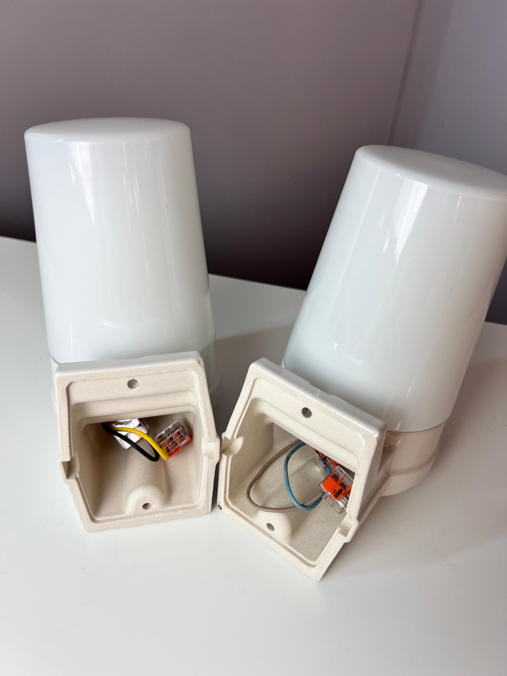 Set: 2x Wandlampe Modell 6070 weiß Sigvard Bernadotte für Ifö