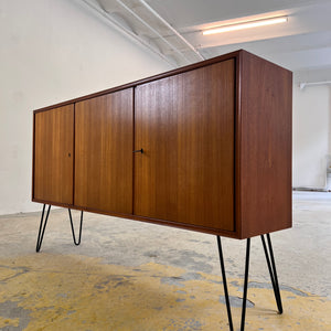 Sideboard Teak auf Hairpinlegs von rt Möbel