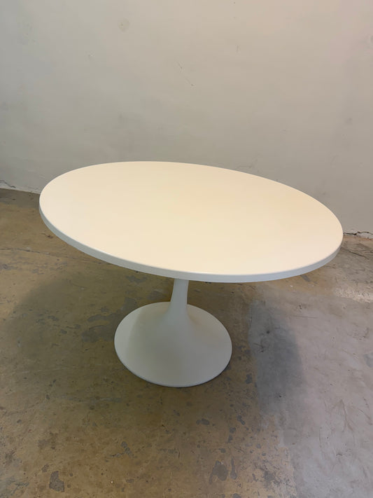 Runder Tulip Esstisch weiß Fiberglas