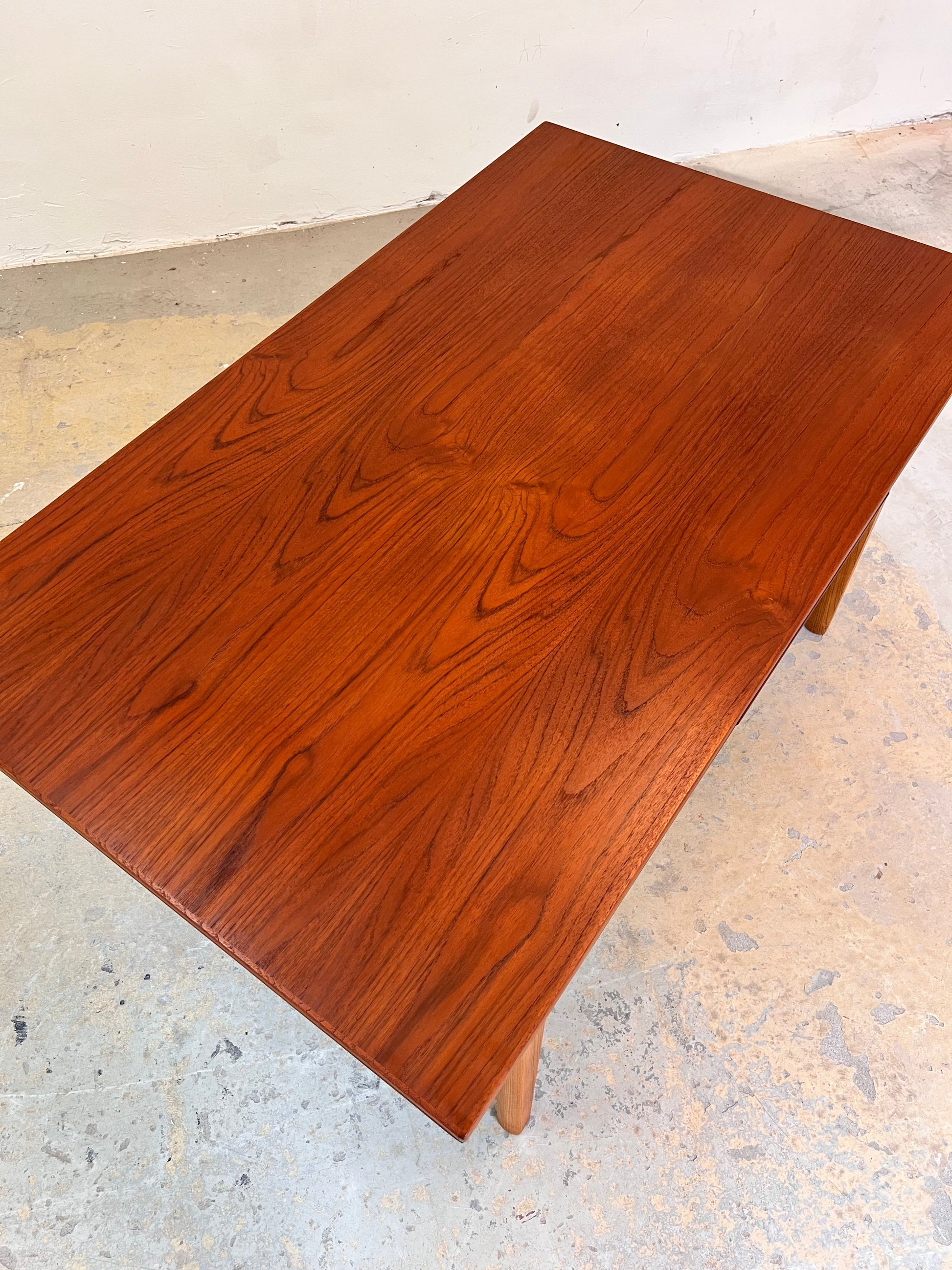 Ausziehbarer Esstisch Teak von Johannes Andersen