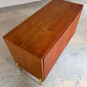 Kommode Teak mit Schranktüren & Schloss von IDEE Möbel