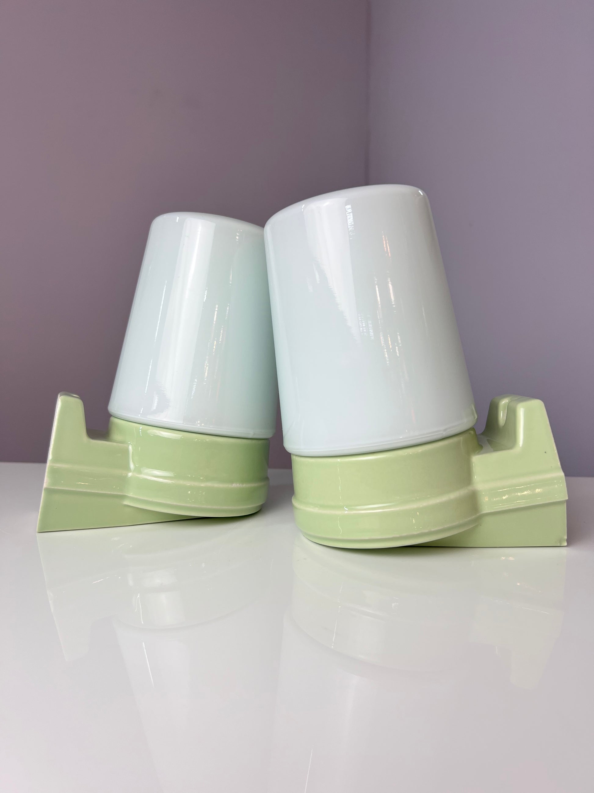 Set: 2x Wandlampe Modell 6070 hellgrün Sigvard Bernadotte für Ifö