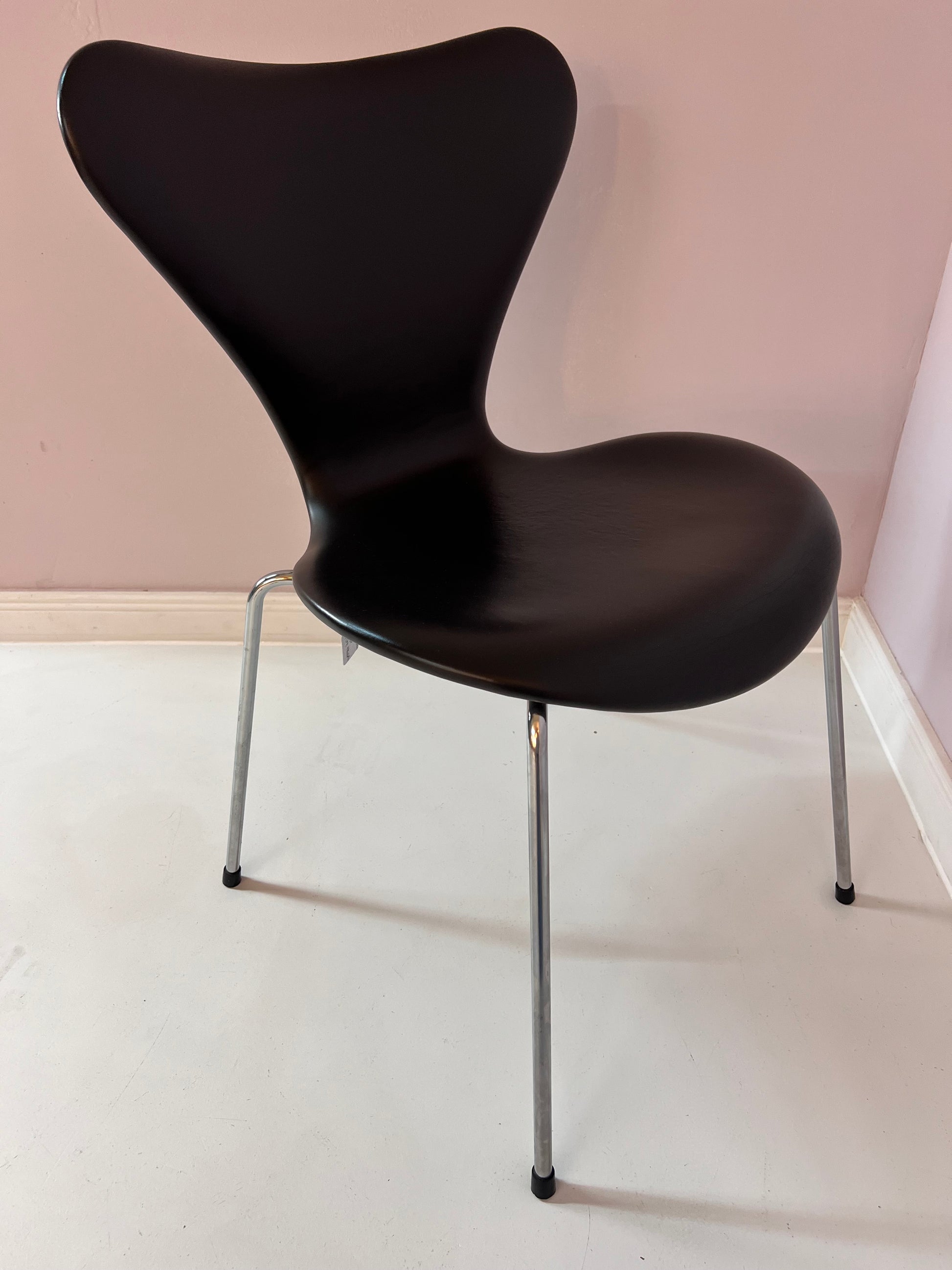 Polsterstuhl Serie 7 dunkelbraun Echtleder von Arne Jacobsen für Fritz Hansen