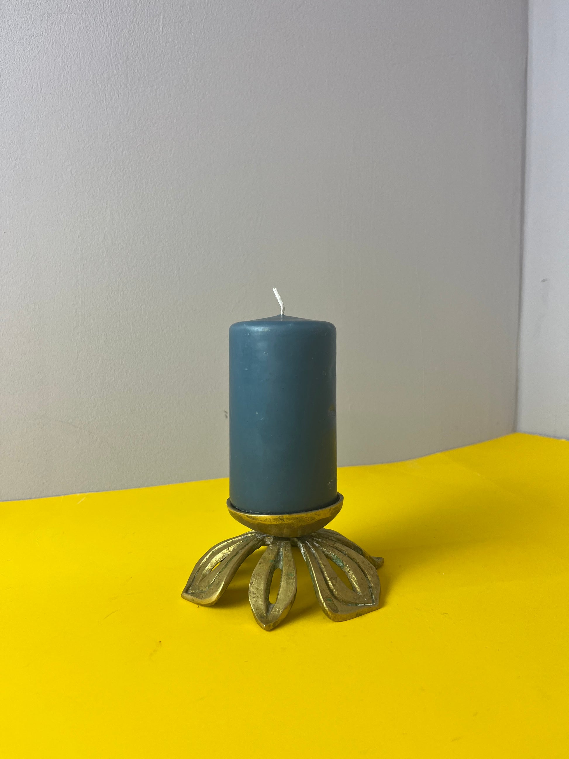 Kerzenständer Messing in Blütenform