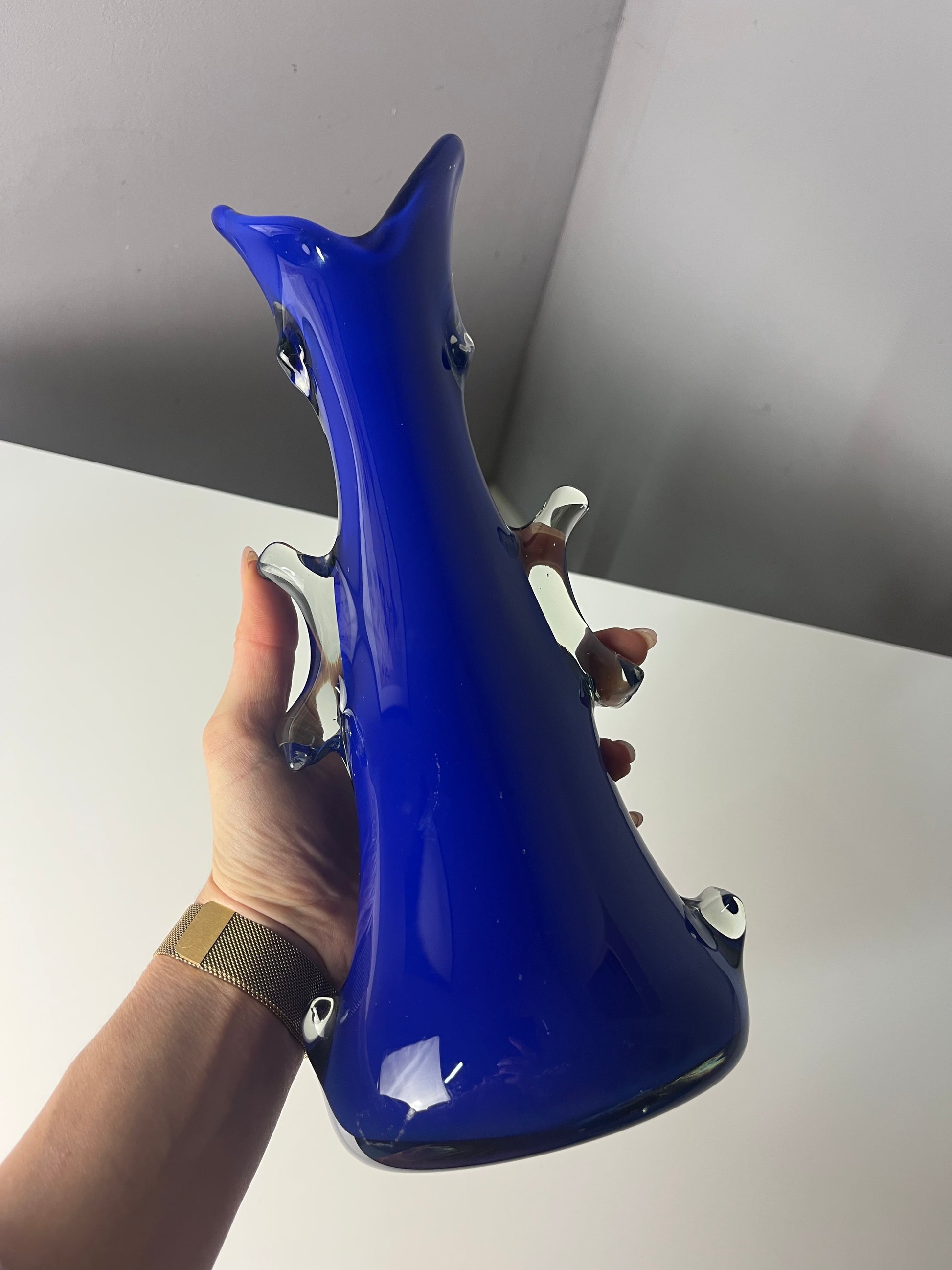 Vase Shark Fin blau Glas von HSG Tarnowiec