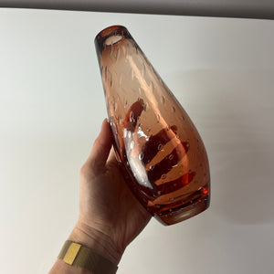 Vase orangebraun mit Einschlüssen