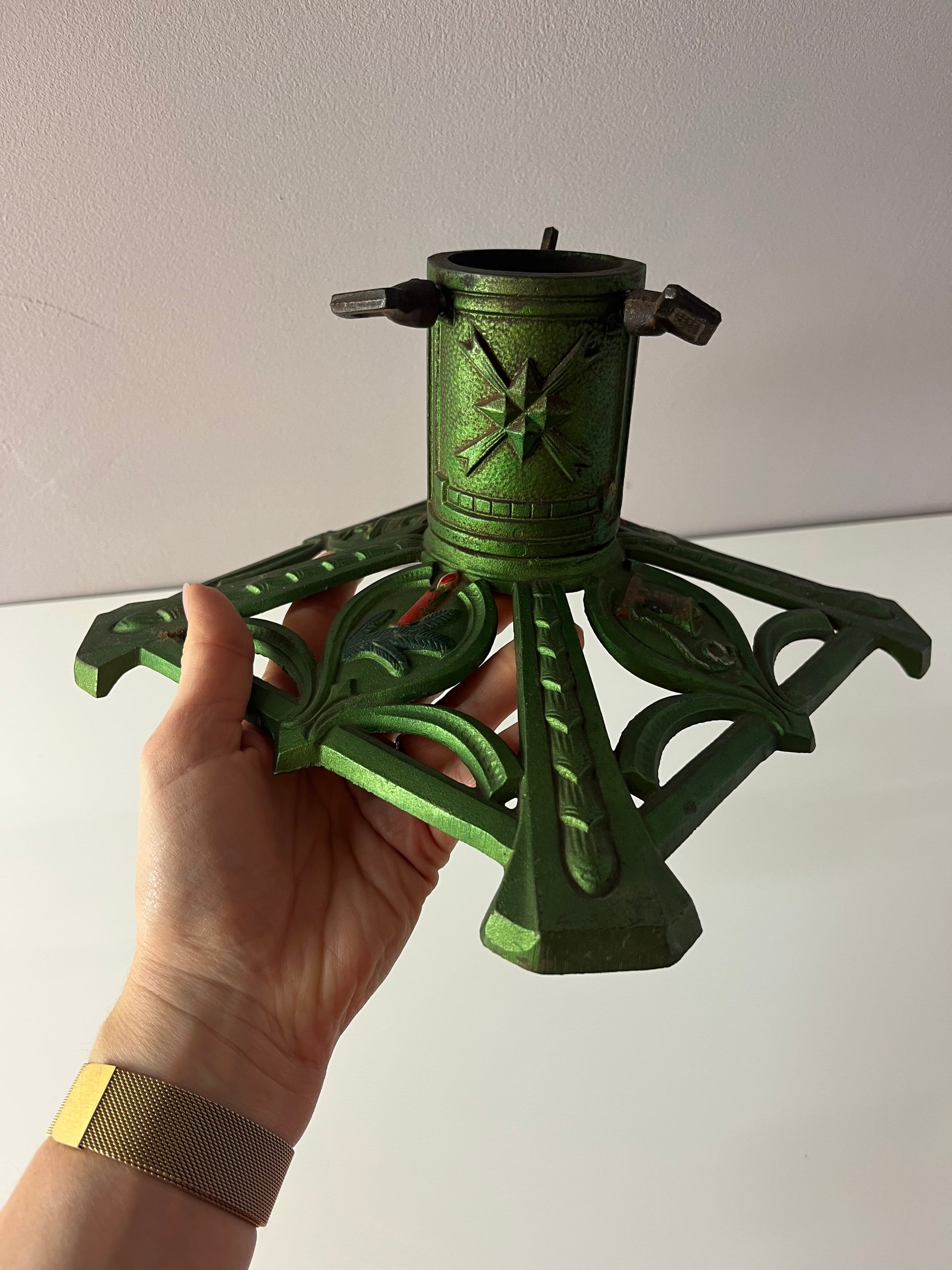 Tannenbaumständer grün Gusseisen