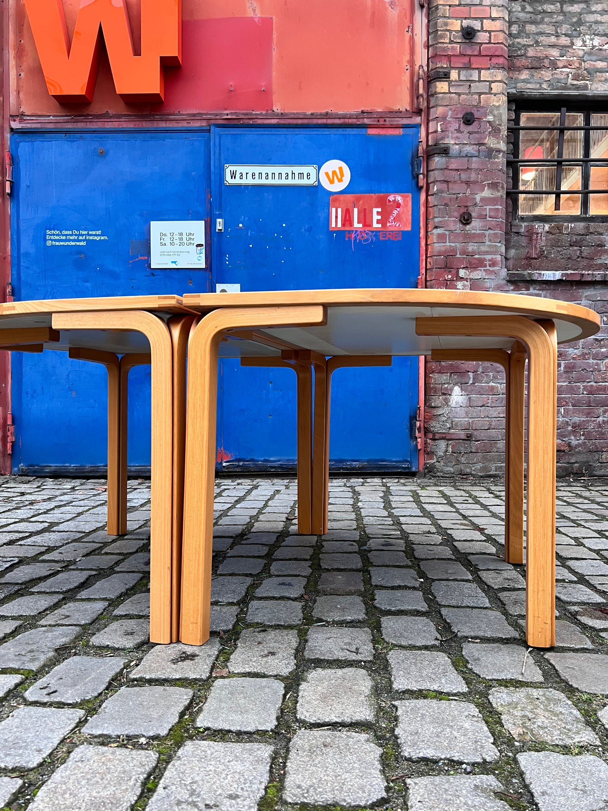 Halbrunder Esstisch grau Buche von Rud Thygesen & Johnny Sørensen für Farstrup