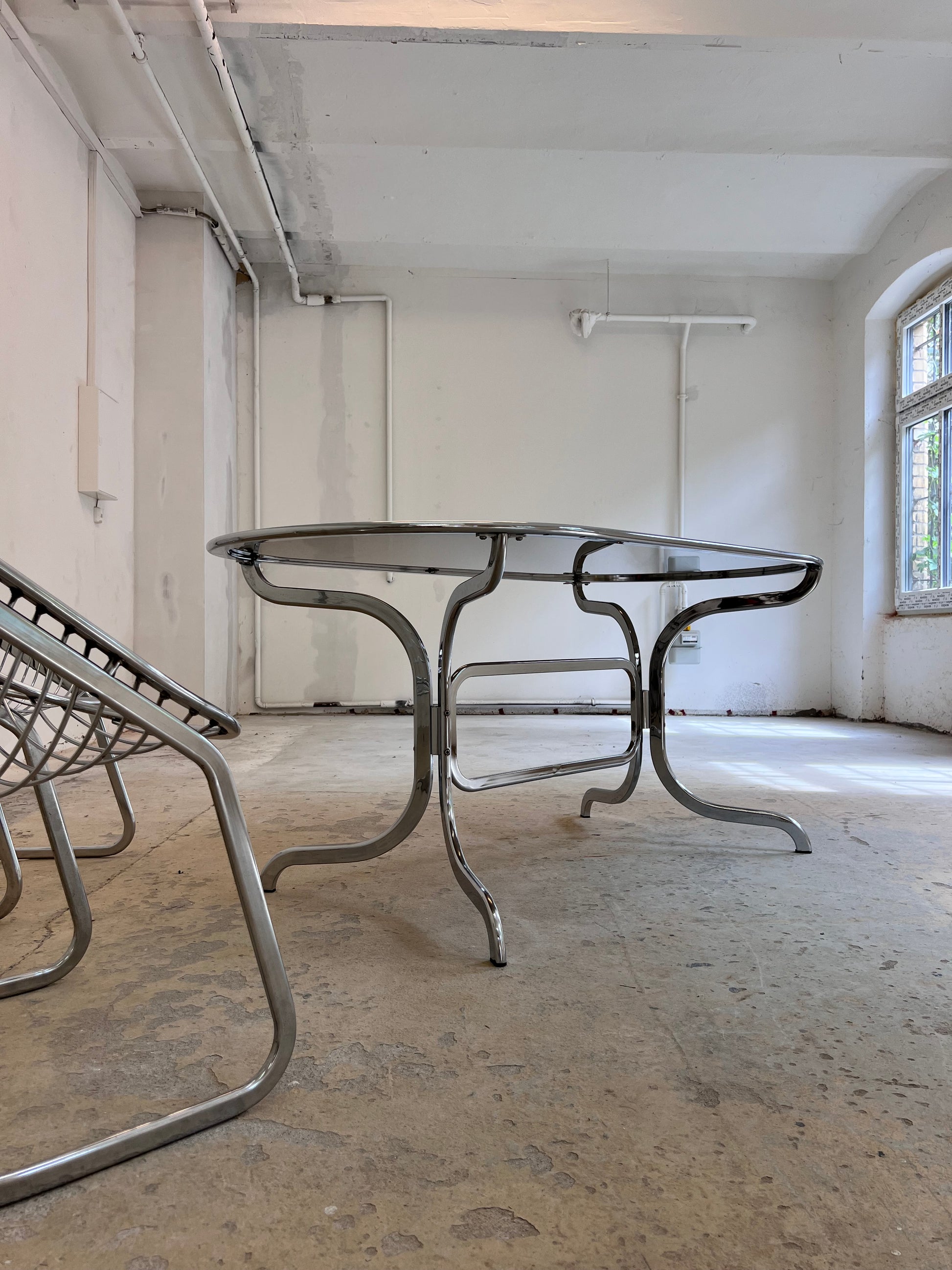 Ovaler Esstisch Chrom & Rauchglas von Gastone Rinaldi für Rima