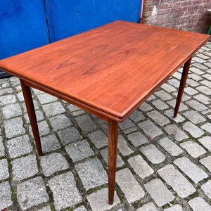 Esstisch Teak ausziehbar aus Dänemark