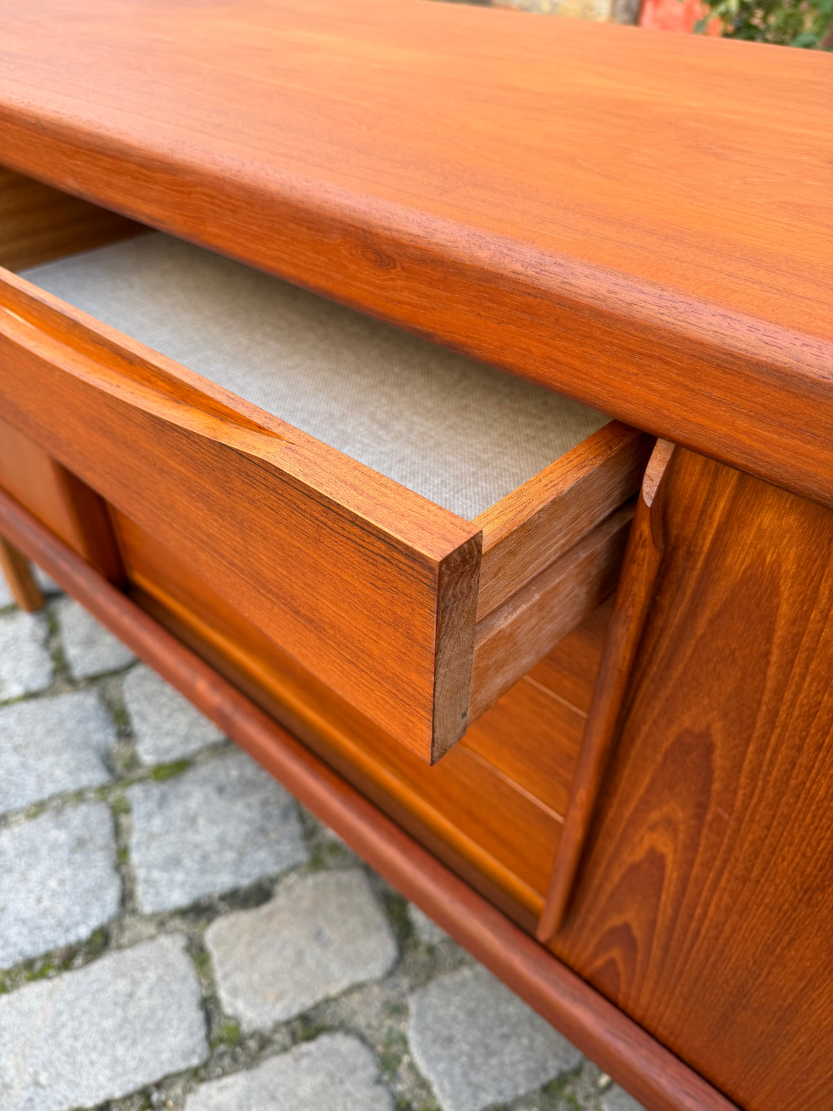 Sideboard Teak von Burchardt Nielsen für Dyrlund
