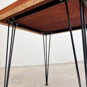 Quadratischer Esstisch Teak mit original Hairpinlegs