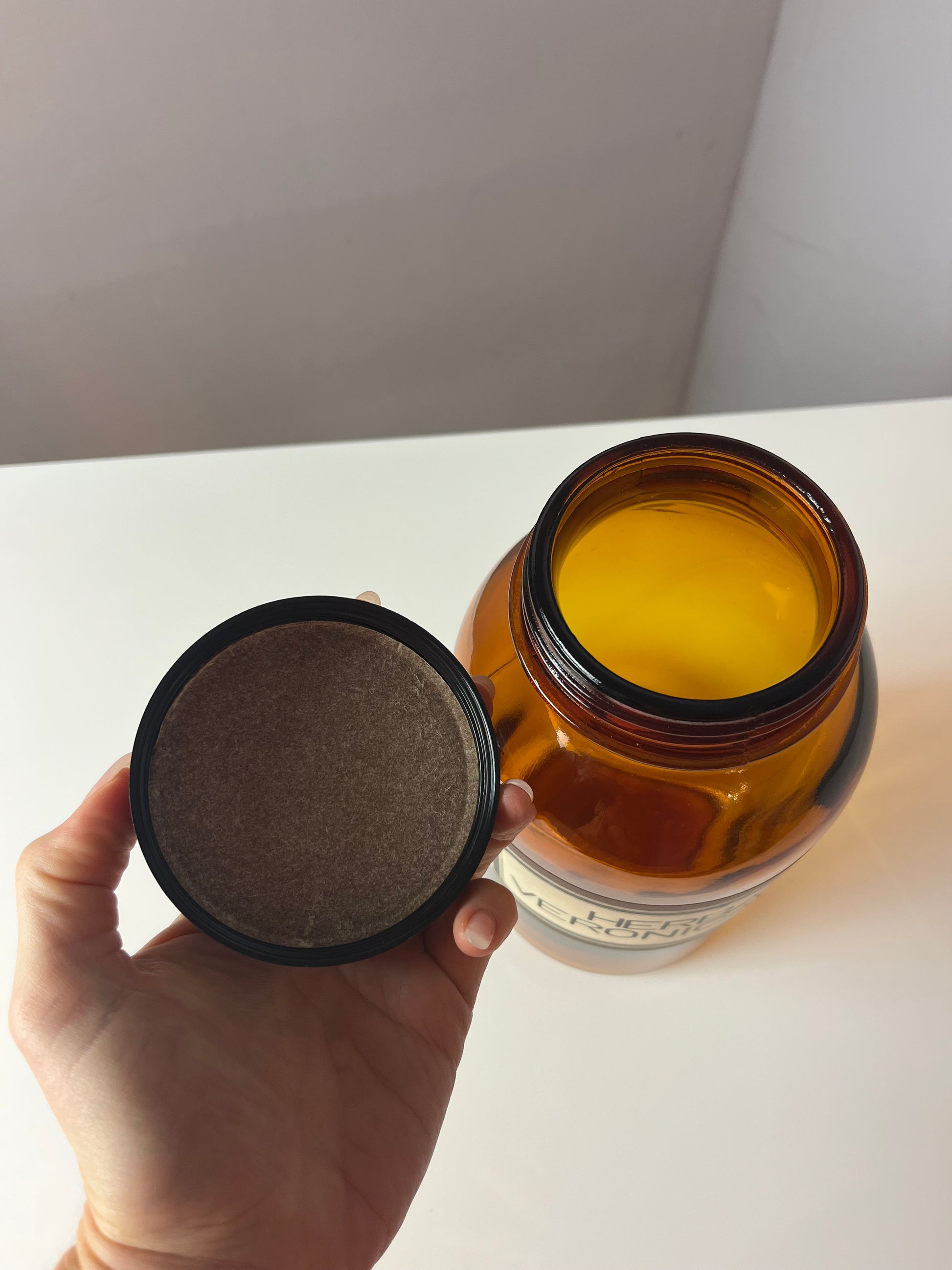 Apothekerglas Herba Veronicae braun