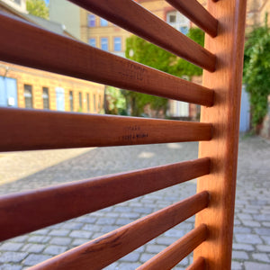 Hocker mit Lederkissen von Hans J. Wegner