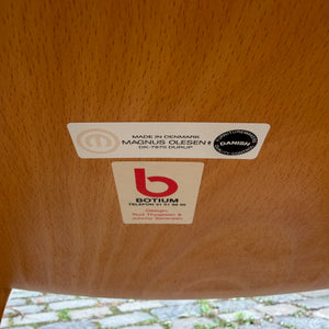 Armlehnstuhl Serie 8000 grün neu gepolstert Buche von Thygesen & Sørensen für Magnus Olesen