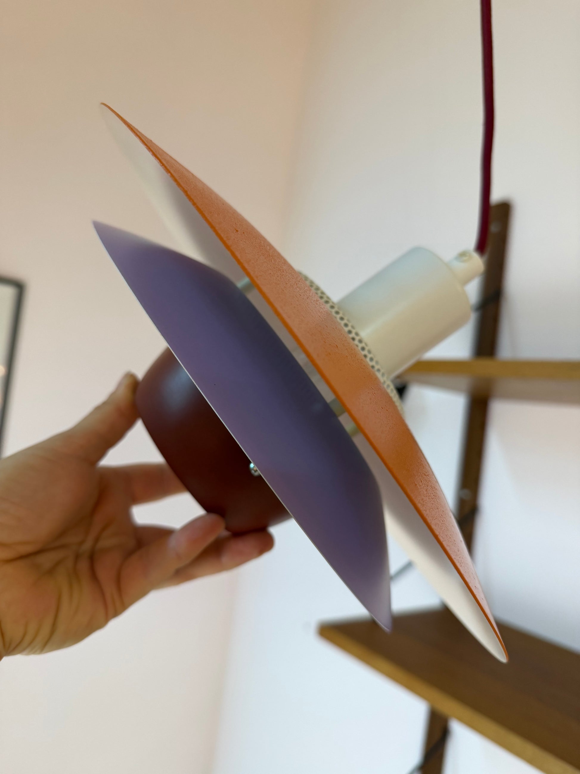 Lamellenlampe neu lackiert orange lila aus Dänemark